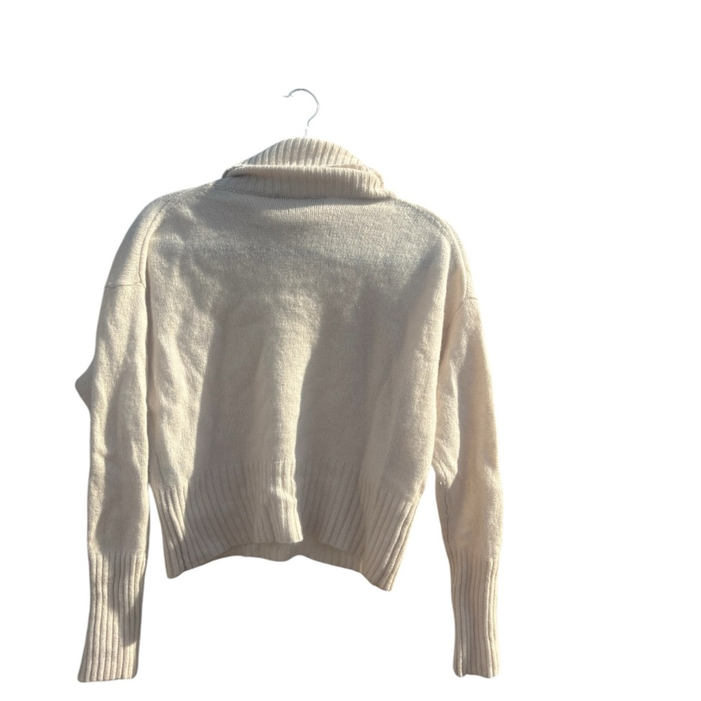 EUC 360Cashmere Cozy Cream Turtleneck Cashmere Sweater with cute pocket - Picture 2 of 6